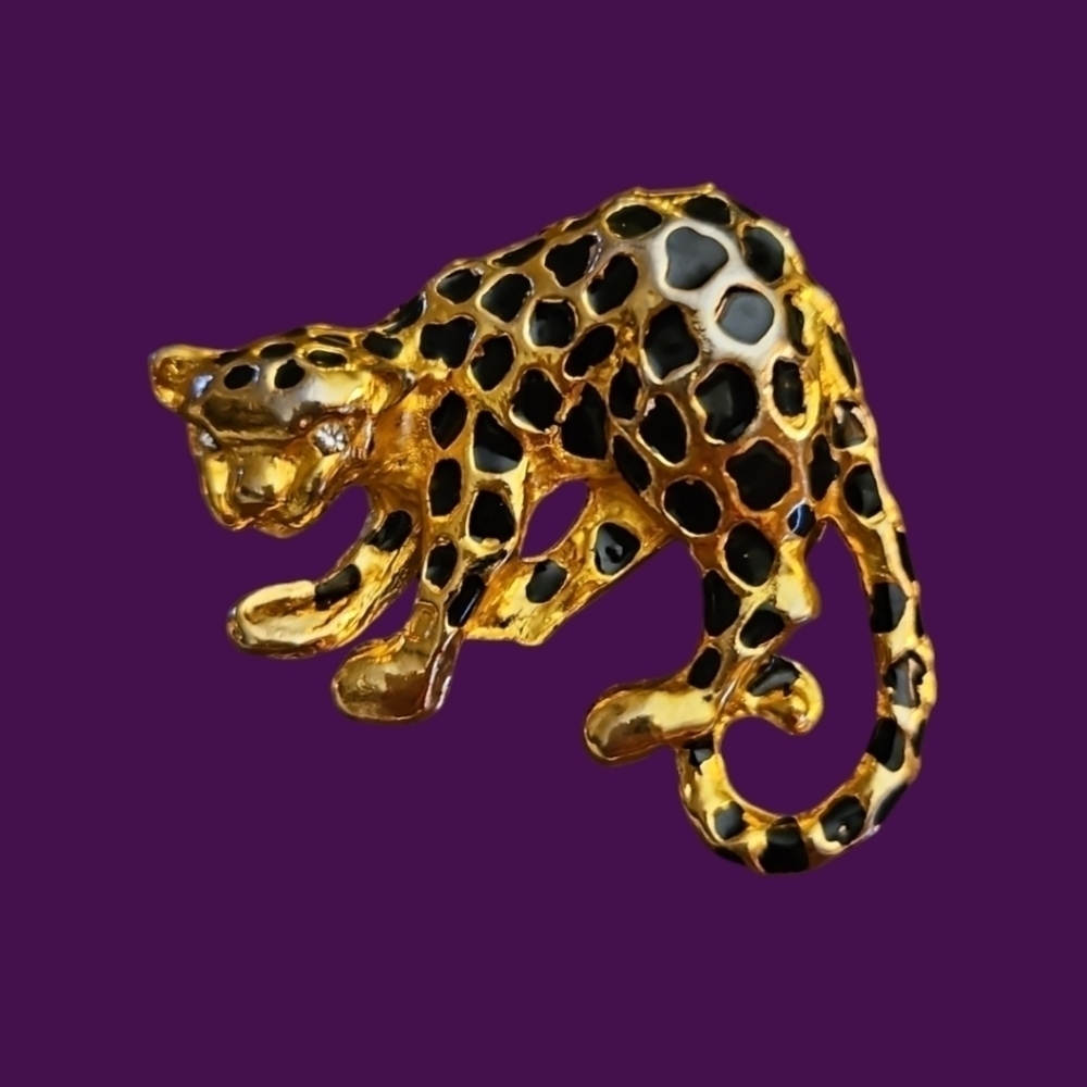 Vintage 1980s Egyptian Cheetah Leopard Baddie Brooch